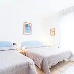 Olmi Lido Altanea 아파트